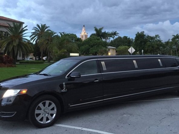 Side profile of the black Lincoln MKT stretch limousine
